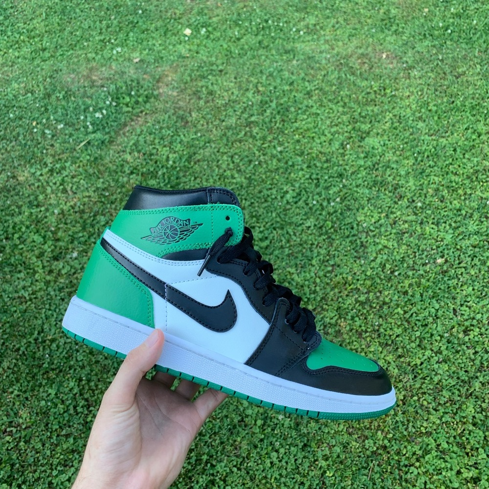Jordan 1 High Pine Green Size 10.5 US men.reps